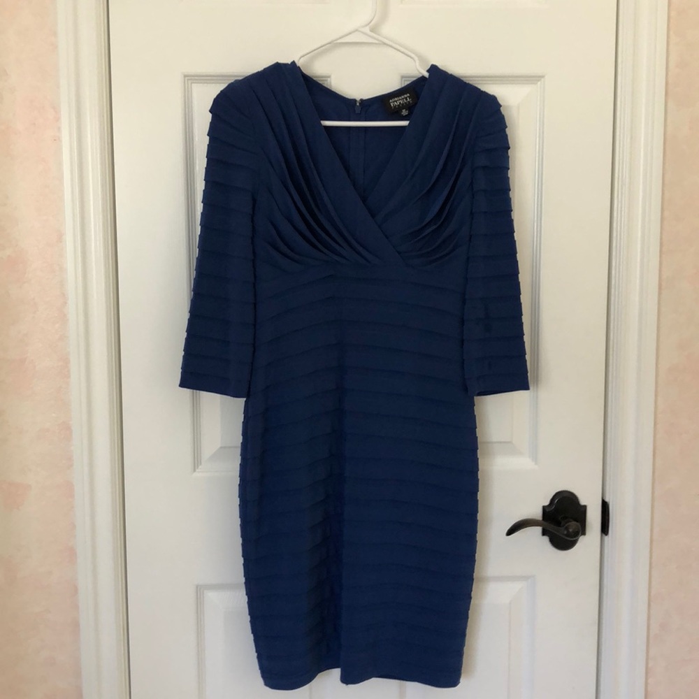Adrianna Papell Petite Vneck Pleated Dress, 6P